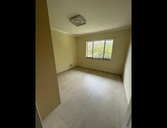3 BEDROOM FLAT FOR SALE IN SASOLBURG EXT 2